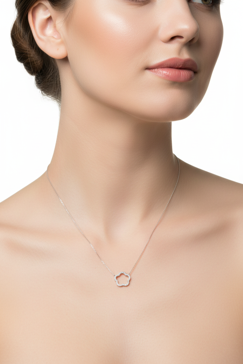 White Diamond Single Flower Necklace