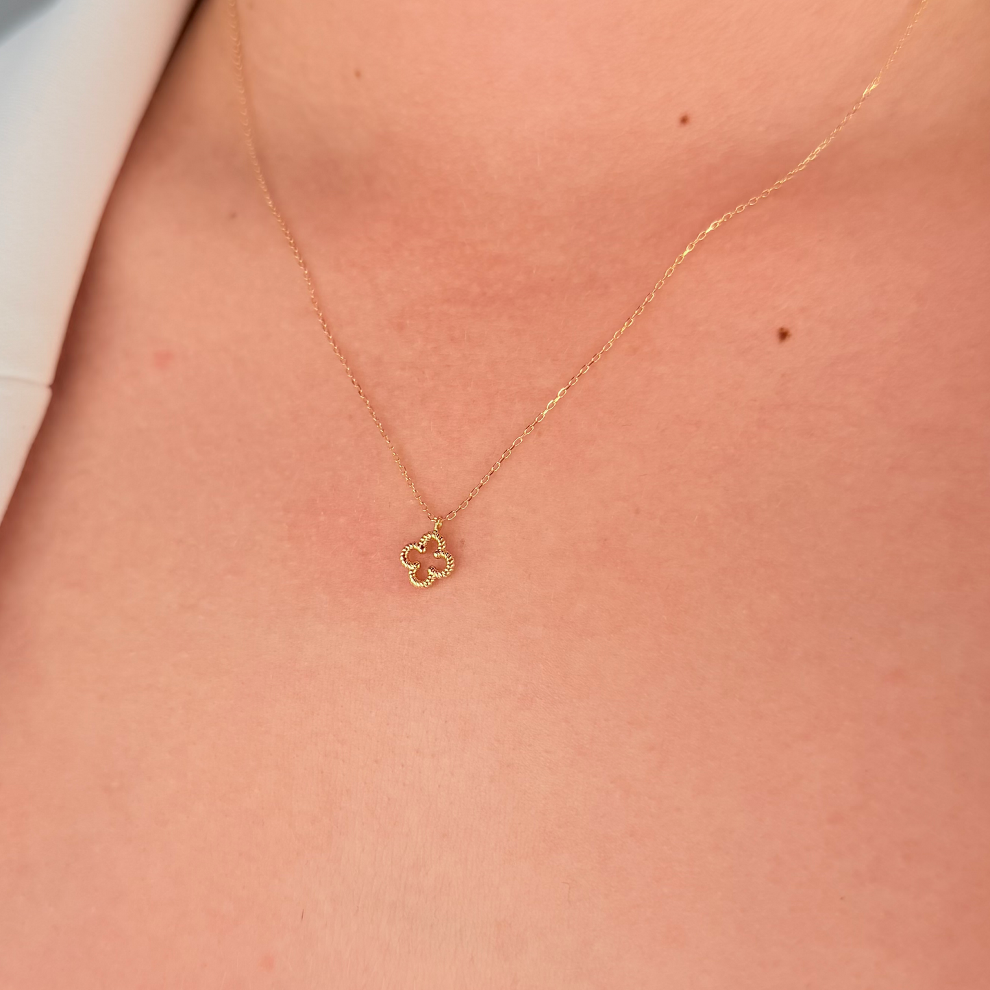 Gold Trevol Necklace