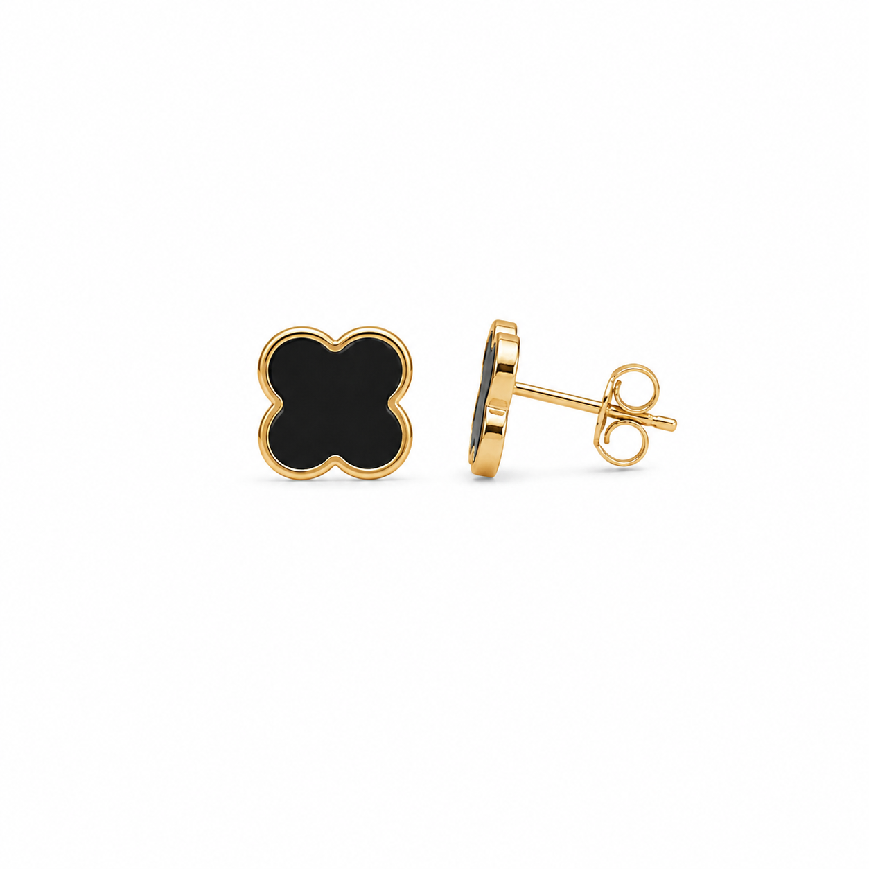 Black Trevol Stud Earrings
