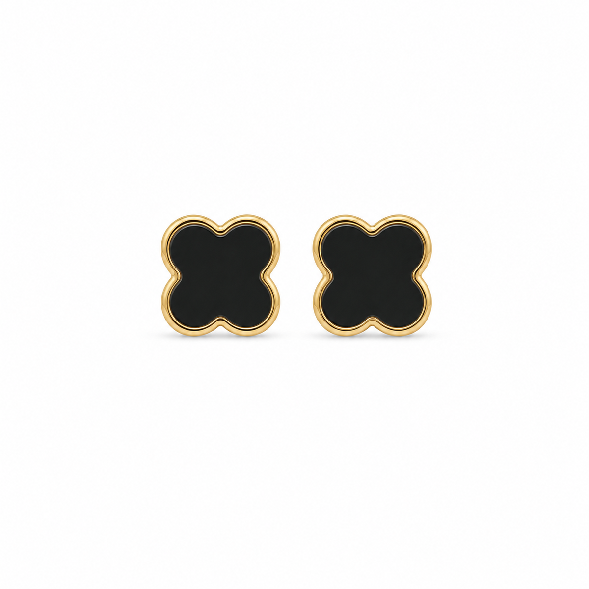 Black Trevol Stud Earrings